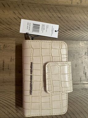 654 French Connection Cream Croc-Embossed Wallet